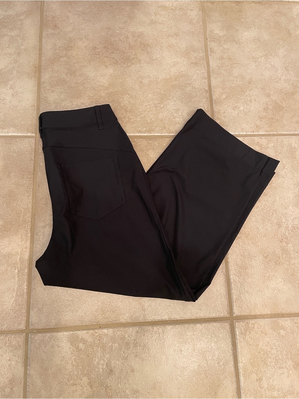 Lululemon City Sleek 5 Pocket Wide-Leg High Rise 7/8 Length Pant